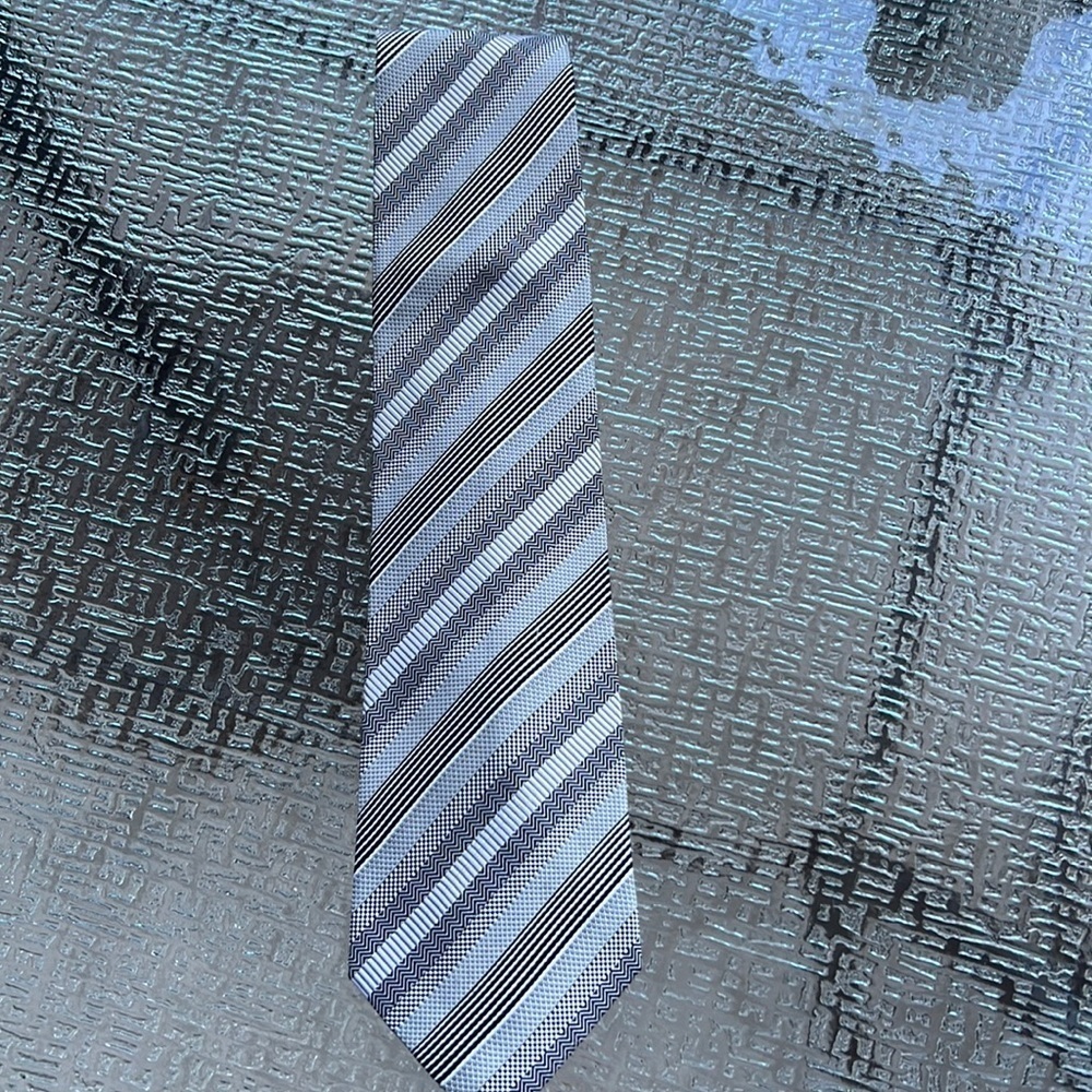 Striped silk tie